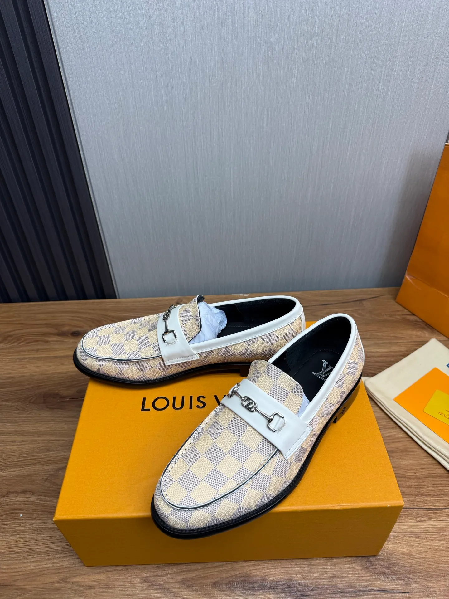 Factory 660💰 LV. Men's business casual leather shoes, all made of imported original brand leather, just to create a more comfortable wearing experience, original non-slip and wear-resistant outsole ✔️16-45 (38.45 non-returnable)